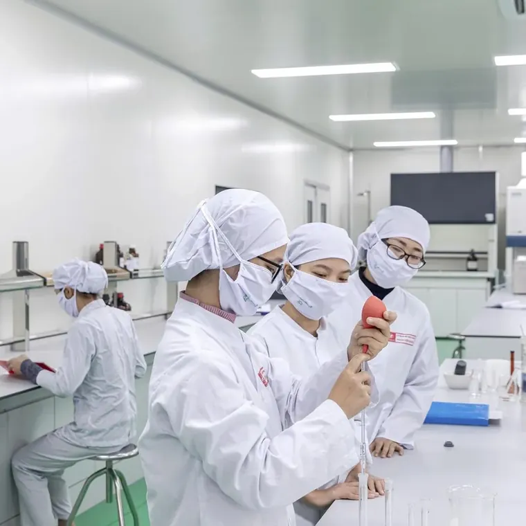 Đội ngũ kiểm nghiệm Pharbaco